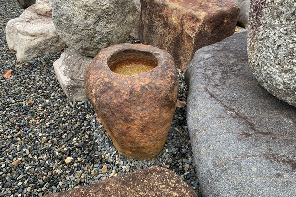Chozubachi,Kurama stone