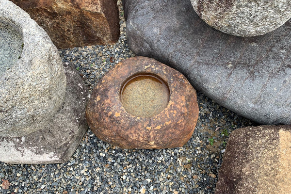 Chozubachi,Kurama stone