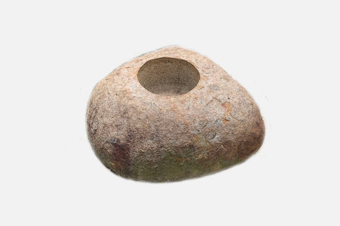Chozubachi,Kurama Stone